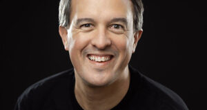 Professor Lindberg lands summer gig at Steppenwolf Theatre